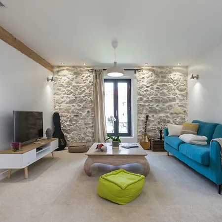 Apartment Migrainier Cote Cour *