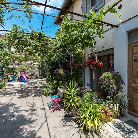 Апартаменты Migrainier Cote Cour *