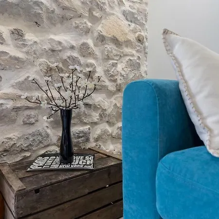 Apartment Migrainier Cote Cour Antibes