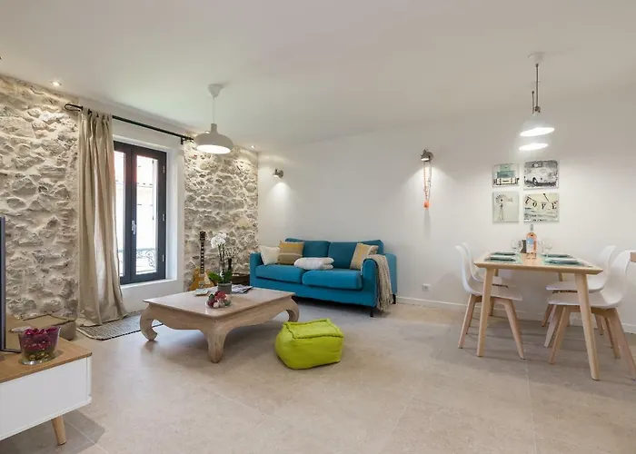 Apartment Migrainier Cote Cour *