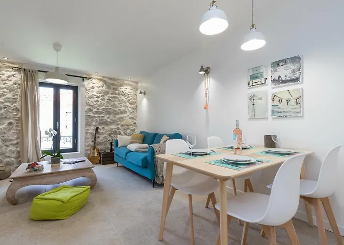 Apartment Migrainier Cote Cour Antibes