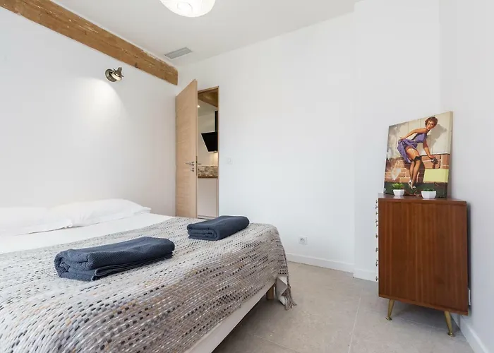 Migrainier Cote Cour Apartment