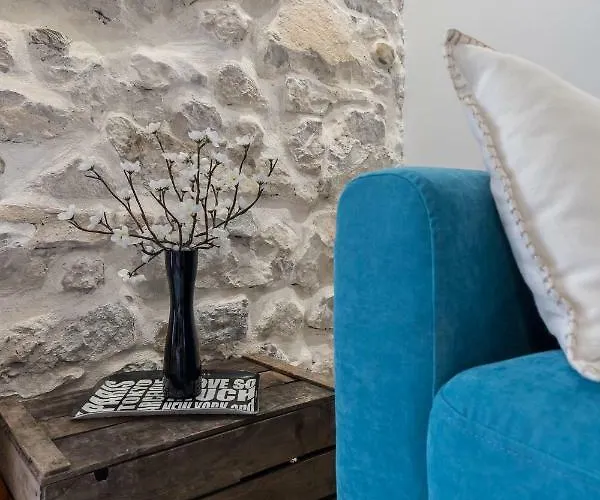 Apartment Migrainier Cote Cour Antibes